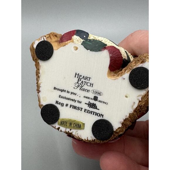 Heart Patch Place Bear W/ Christmas Stocking Toy Plane First Edition 1996 Figure - Picture 8 of 11